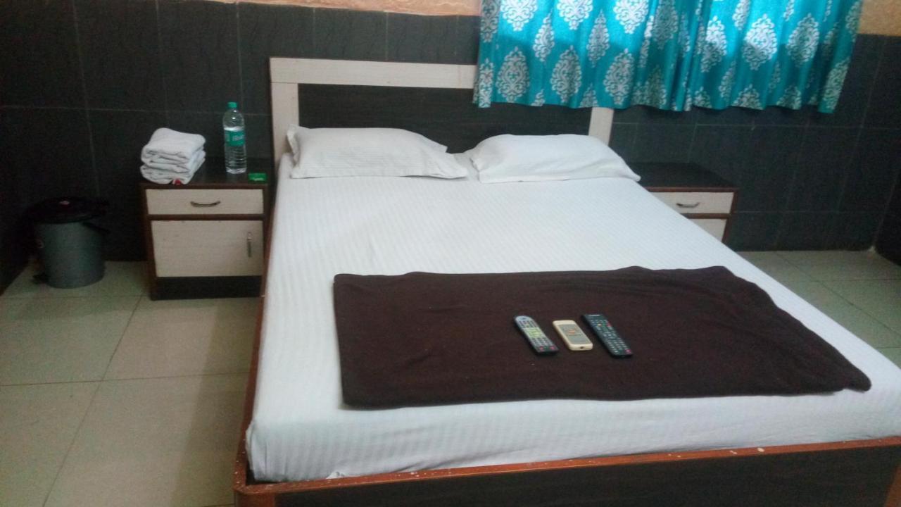 Hotel Sarang Lodge 판벨 외부 사진