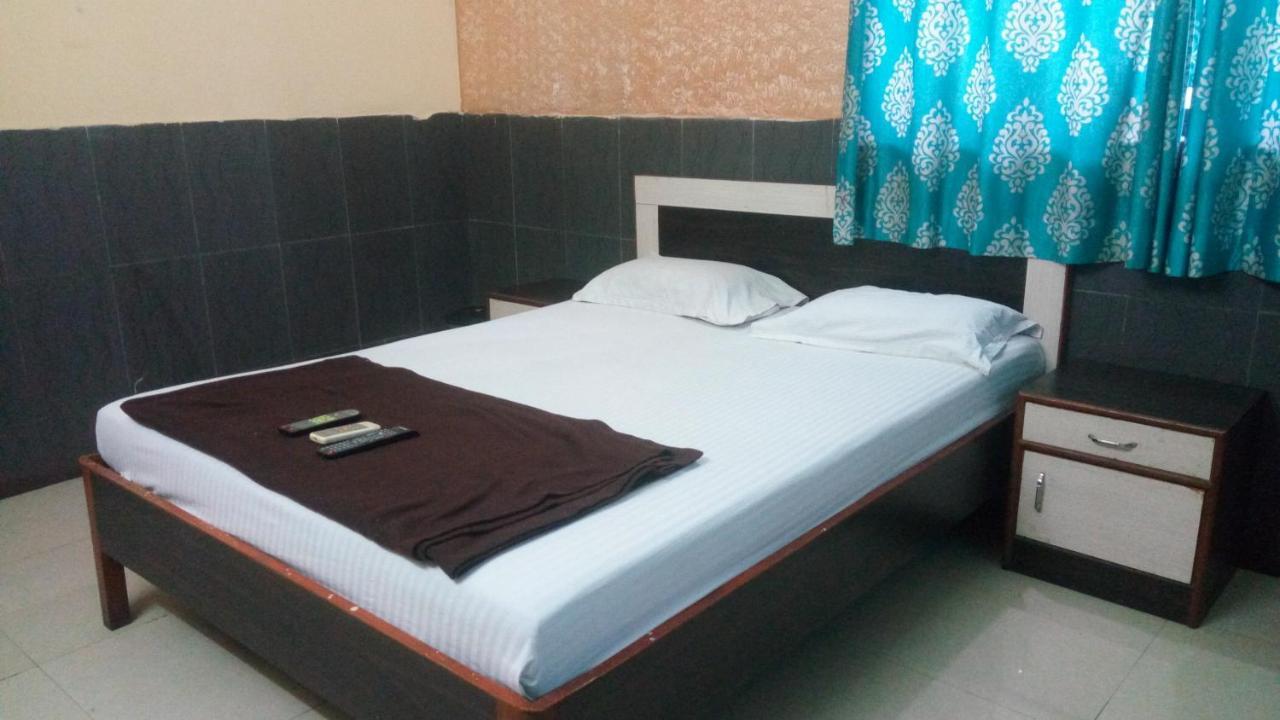 Hotel Sarang Lodge 판벨 외부 사진